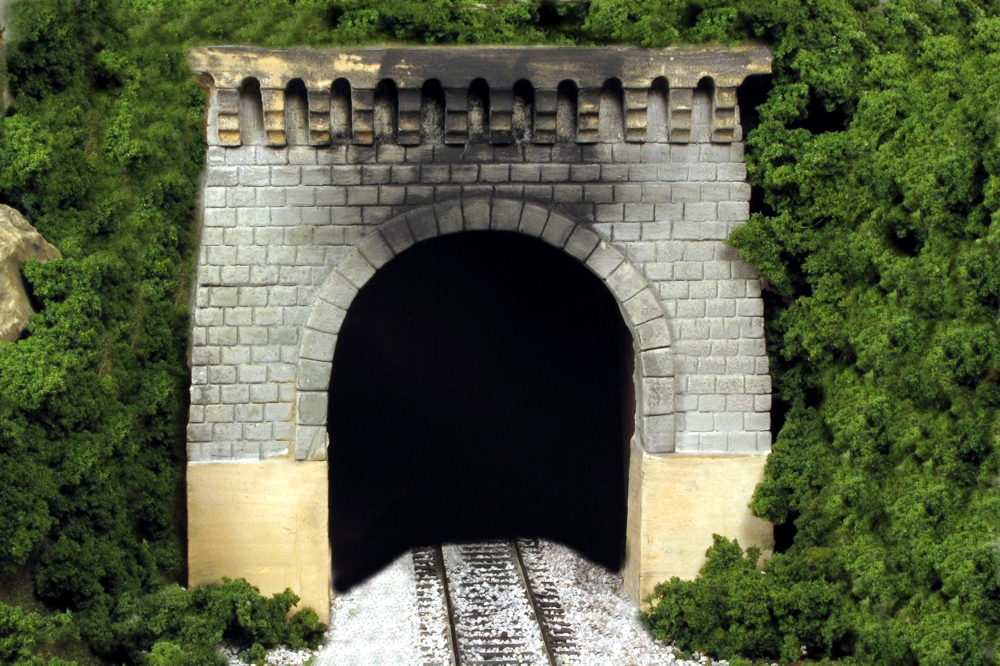 Monroe Models N-Scale #218 Single Track Tunnel Portal MODERN CONCRETE 
